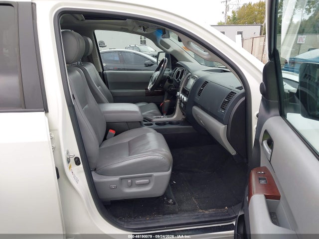 Aukcja sprzedaży 2015 Toyota Sequoia Platinum 5.7l V8, vin: 5TDDW5G19FS117268, numer aukcji: 46190079