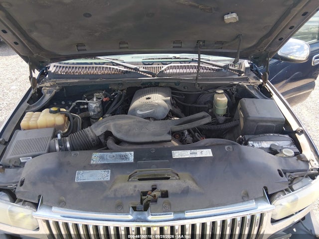 Продажа на аукционе авто 2001 Chevrolet Tahoe Lt, vin: 1GNEC13T11R215027, номер лота: 46190118