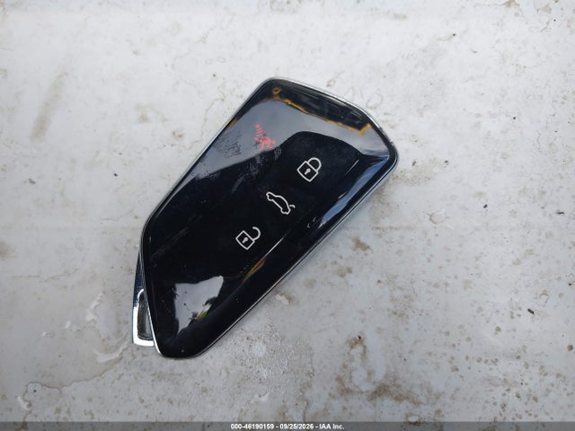2024 Volkswagen Golf R 2.0t მანქანა იყიდება აუქციონზე, vin: WVWFB7CD5RW232812, აუქციონის ნომერი: 46190159