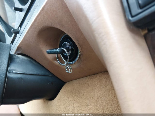 46190168 :رقم المزاد ، WDBBA48D4JA075718 vin ، 1988 Mercedes-benz 560 Sl مزاد بيع