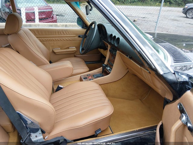 46190168 :رقم المزاد ، WDBBA48D4JA075718 vin ، 1988 Mercedes-benz 560 Sl مزاد بيع