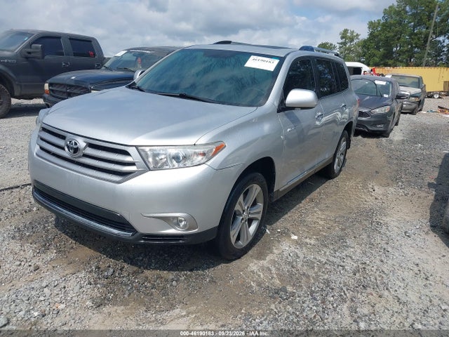 46190183 :رقم المزاد ، 5TDDK3EH0BS088494 vin ، 2011 Toyota Highlander Limited V6 مزاد بيع
