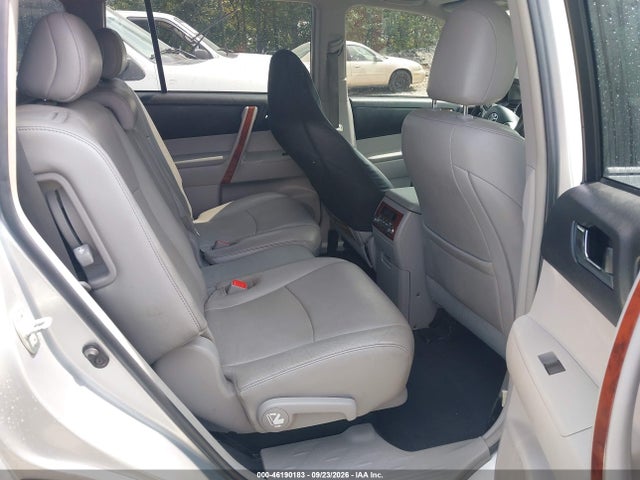 46190183 :رقم المزاد ، 5TDDK3EH0BS088494 vin ، 2011 Toyota Highlander Limited V6 مزاد بيع