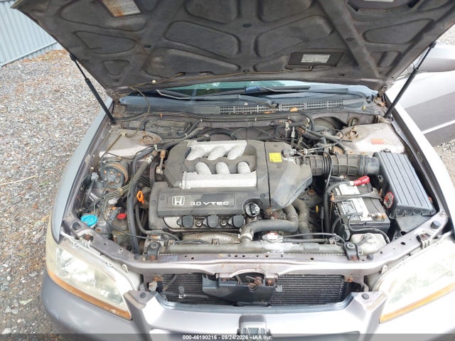 2000 Honda Accord 3.0 Ex მანქანა იყიდება აუქციონზე, vin: 1HGCG1658YA032882, აუქციონის ნომერი: 46190216
