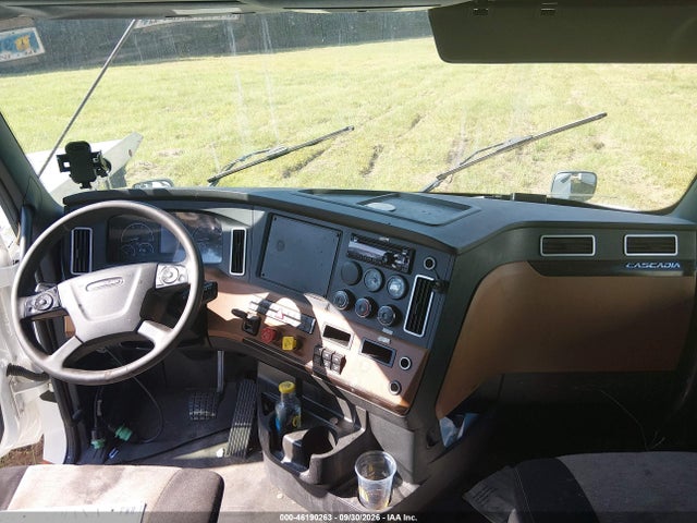 2020 Freightliner New Cascadia 126 მანქანა იყიდება აუქციონზე, vin: 1FUJHHDR9LLKT3133, აუქციონის ნომერი: 46190263
