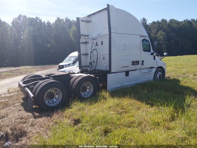 2020 Freightliner New Cascadia 126 მანქანა იყიდება აუქციონზე, vin: 1FUJHHDR9LLKT3133, აუქციონის ნომერი: 46190263