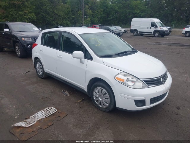 46190277 :رقم المزاد ، 3N1BC1CP2BL426831 vin ، 2011 Nissan Versa 1.8s مزاد بيع
