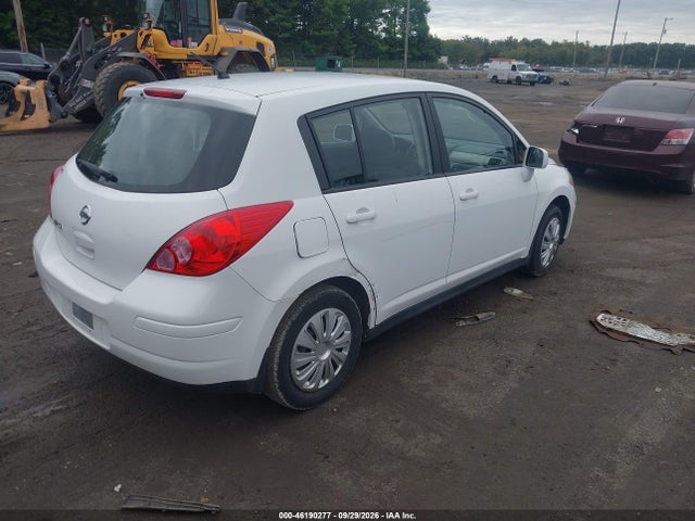 46190277 :رقم المزاد ، 3N1BC1CP2BL426831 vin ، 2011 Nissan Versa 1.8s مزاد بيع