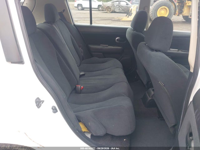 46190277 :رقم المزاد ، 3N1BC1CP2BL426831 vin ، 2011 Nissan Versa 1.8s مزاد بيع