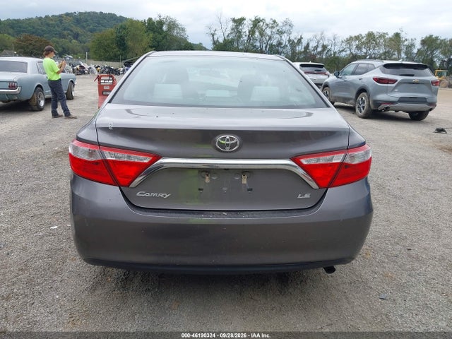 2015 Toyota Camry Le მანქანა იყიდება აუქციონზე, vin: 4T1BF1FK6FU960846, აუქციონის ნომერი: 46190324