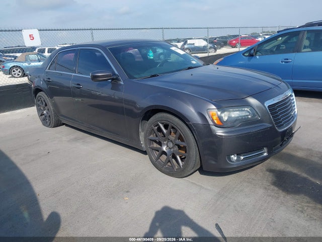 Продажа на аукционе авто 2013 Chrysler 300 300s, vin: 2C3CCABG3DH728261, номер лота: 46190409