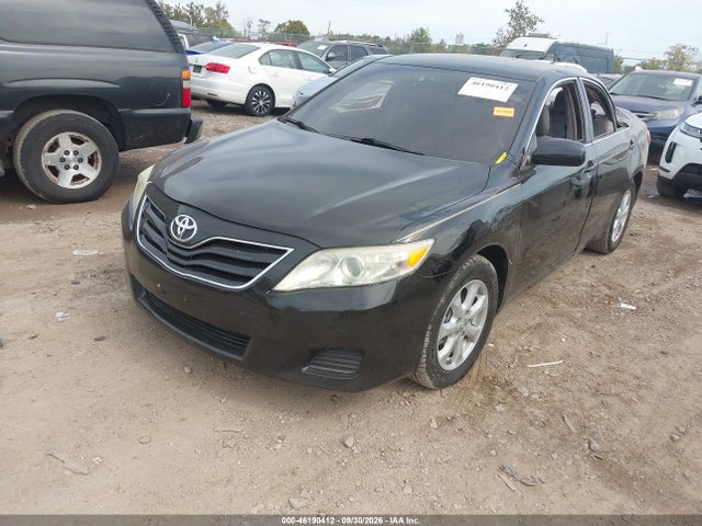46190412 :رقم المزاد ، 4T4BF3EK6BR214393 vin ، 2011 Toyota Camry Le مزاد بيع