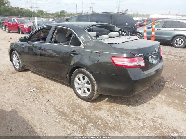 46190412 :رقم المزاد ، 4T4BF3EK6BR214393 vin ، 2011 Toyota Camry Le مزاد بيع