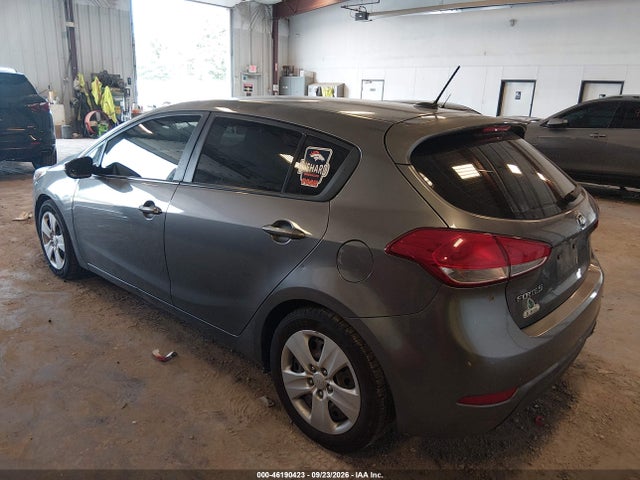 2016 Kia Forte 5-door Lx მანქანა იყიდება აუქციონზე, vin: KNAFK5A8XG5636182, აუქციონის ნომერი: 46190423