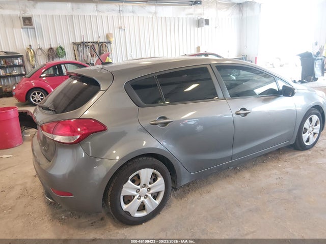 2016 Kia Forte 5-door Lx მანქანა იყიდება აუქციონზე, vin: KNAFK5A8XG5636182, აუქციონის ნომერი: 46190423