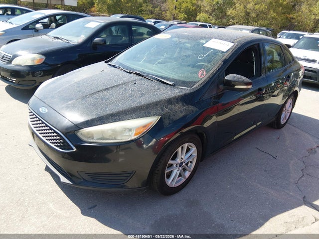 Ford FOCUS SE 2015 1FADP3F24FL242889 Image 2