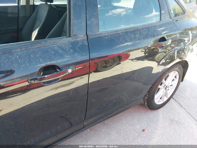 Ford FOCUS SE 2015 1FADP3F24FL242889 Image 6