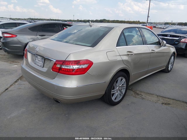 46190508 :رقم المزاد ، WDDHF5GB1BA323689 vin ، 2011 Mercedes-benz E 350 مزاد بيع