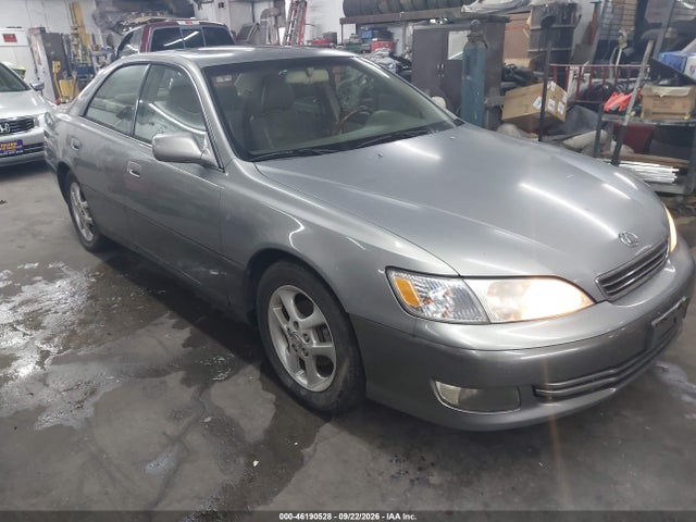 2001 Lexus Es 300 მანქანა იყიდება აუქციონზე, vin: JT8BF28G510318751, აუქციონის ნომერი: 46190528