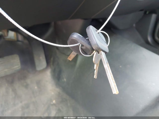 46190537 :رقم المزاد ، 1GCNCNEH9JZ172307 vin ، 2018 Chevrolet Silverado 1500 Wt مزاد بيع