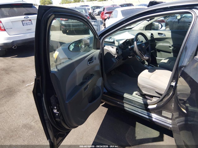 Aukcja sprzedaży 2015 Chevrolet Sonic Lt Auto, vin: 1G1JC6SH1F4102712, numer aukcji: 46190559