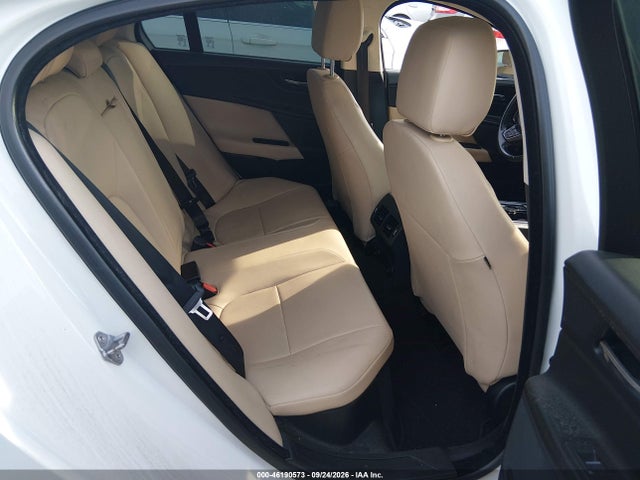 46190573 :رقم المزاد ، SAJAD4BN3HA968142 vin ، 2017 Jaguar Xe 20d Premium مزاد بيع