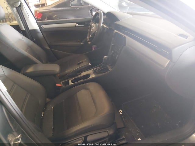 2021 Volkswagen Passat 2.0t Se მანქანა იყიდება აუქციონზე, vin: 1VWSA7A36MC015322, აუქციონის ნომერი: 46190588