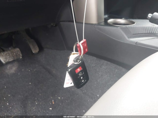 2014 Toyota Rav4 Limited მანქანა იყიდება აუქციონზე, vin: 2T3DFREVXEW153285, აუქციონის ნომერი: 46190597