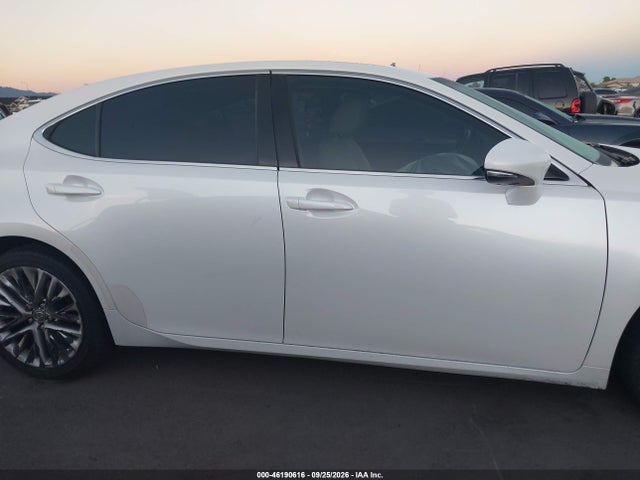 Продажа на аукционе авто 2015 Lexus Es 350, vin: JTHBK1GG7F2180536, номер лота: 46190616