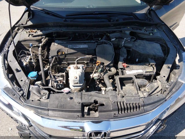 1HGCR2F15HA045425 Honda Accord Sport Se