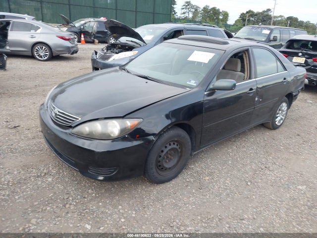 46190623 :رقم المزاد ، 4T1BE30K65U592156 vin ، 2005 Toyota Camry Le مزاد بيع