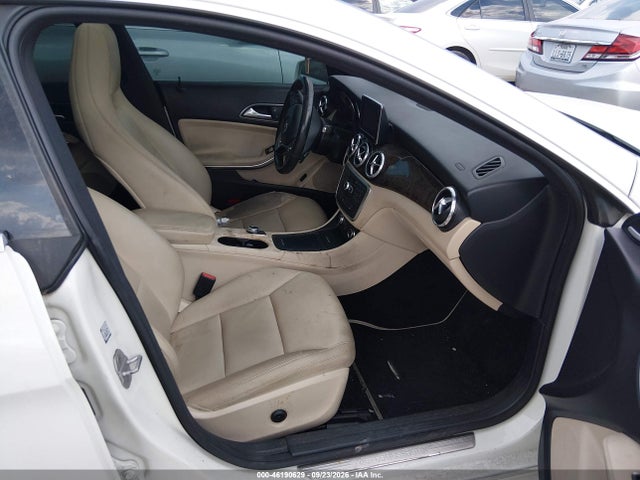 46190629 :رقم المزاد ، WDDSJ4EB7EN068089 vin ، 2014 Mercedes-benz Cla 250 مزاد بيع