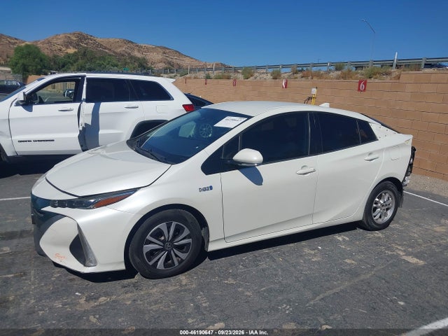 Продаж на аукціоні авто 2018 Toyota Prius Prime Plus, vin: JTDKARFP2J3088421, номер лоту: 46190647