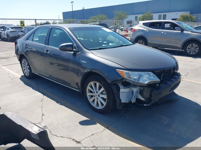 46190648 :رقم المزاد ، 4T1BD1FK1CU058302 vin ، 2012 Toyota Camry Hybrid Xle مزاد بيع