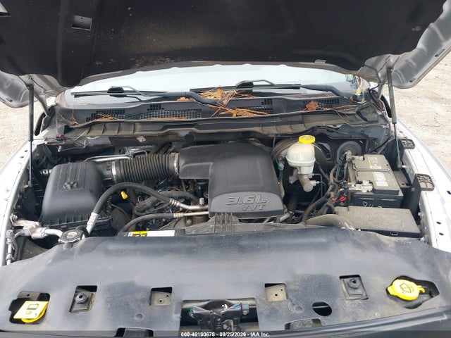 46190678 :رقم المزاد ، 3C6JR7DG7HG675384 vin ، 2017 Ram 1500 Tradesman  4x4 8' Box مزاد بيع