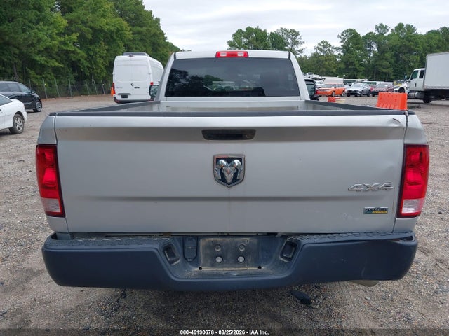 46190678 :رقم المزاد ، 3C6JR7DG7HG675384 vin ، 2017 Ram 1500 Tradesman  4x4 8' Box مزاد بيع