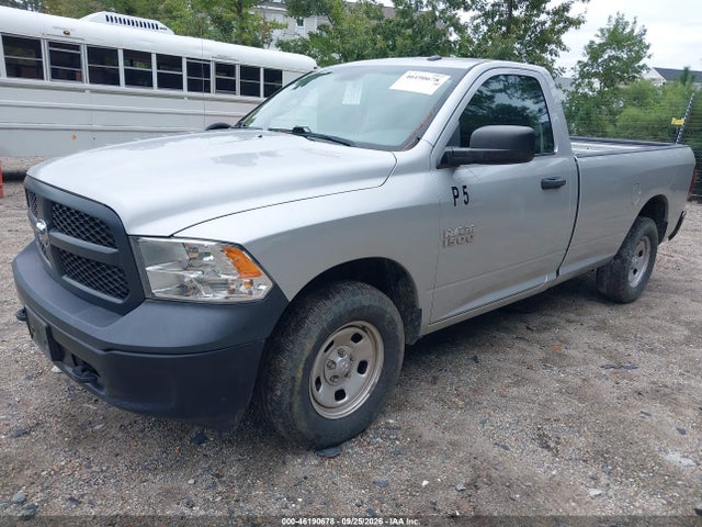 46190678 :رقم المزاد ، 3C6JR7DG7HG675384 vin ، 2017 Ram 1500 Tradesman  4x4 8' Box مزاد بيع