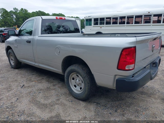 46190678 :رقم المزاد ، 3C6JR7DG7HG675384 vin ، 2017 Ram 1500 Tradesman  4x4 8' Box مزاد بيع