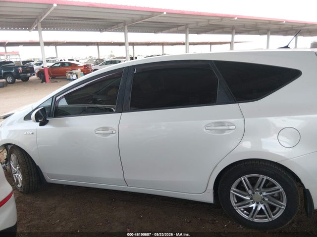 Продаж на аукціоні авто 2014 Toyota Prius V Three, vin: JTDZN3EU9E3315696, номер лоту: 46190687