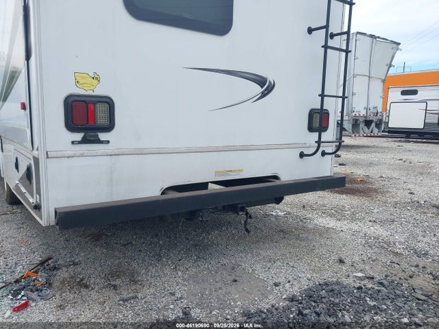 Ford E-450 Cutaway 2019 1FDXE4FS1KDC64836 Image 8