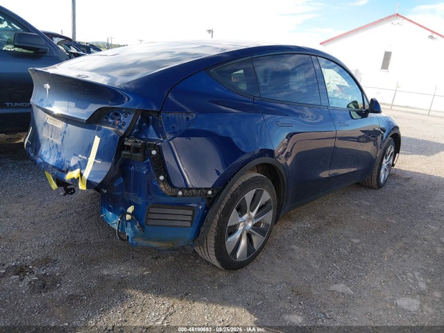 7SAYGDEE7NF319711 Tesla Model Y Long Range