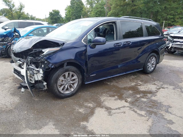 Продажа на аукционе авто 2021 Toyota Sienna Le, vin: 5TDBSKFCXMS020663, номер лота: 46190696