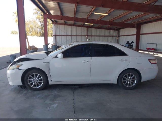 2011 Toyota Camry Hybrid მანქანა იყიდება აუქციონზე, vin: 4T1BB3EK3BU131381, აუქციონის ნომერი: 46190701