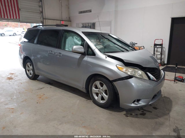 Продаж на аукціоні авто 2012 Toyota Sienna Le V6 8 Passenger, vin: 5TDKK3DC3CS228228, номер лоту: 46190742