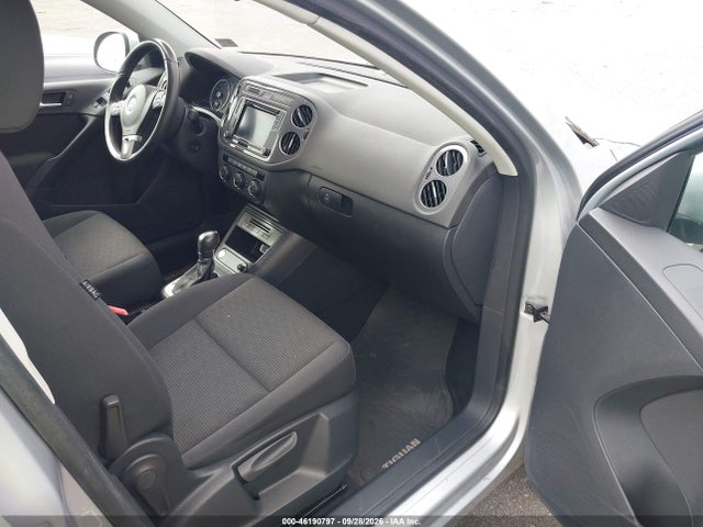 Продажа на аукционе авто 2017 Volkswagen Tiguan 2.0t/2.0t S, vin: WVGBV7AX6HK050492, номер лота: 46190797