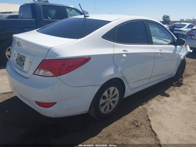 Hyundai ACCENT SE 2017 KMHCT4AE2HU274001 Image 4