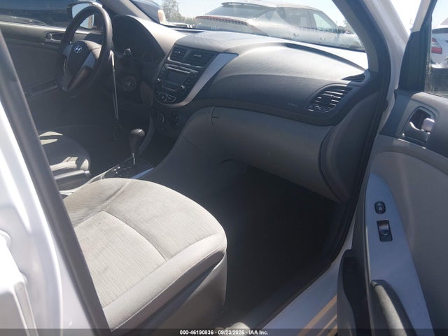 Hyundai ACCENT SE 2017 KMHCT4AE2HU274001 Image 5