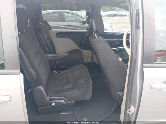 46190890 :رقم المزاد ، 2C4RDGBG3GR176880 vin ، 2016 Dodge Grand Caravan Se مزاد بيع