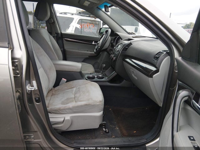 2011 Kia Sorento Lx მანქანა იყიდება აუქციონზე, vin: 5XYKT3A10BG009772, აუქციონის ნომერი: 46190908
