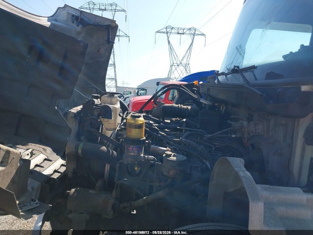 46190912 :رقم المزاد ، 5PVNV8JV0F4S54972 vin ، 2015 Hino Hino 338 مزاد بيع